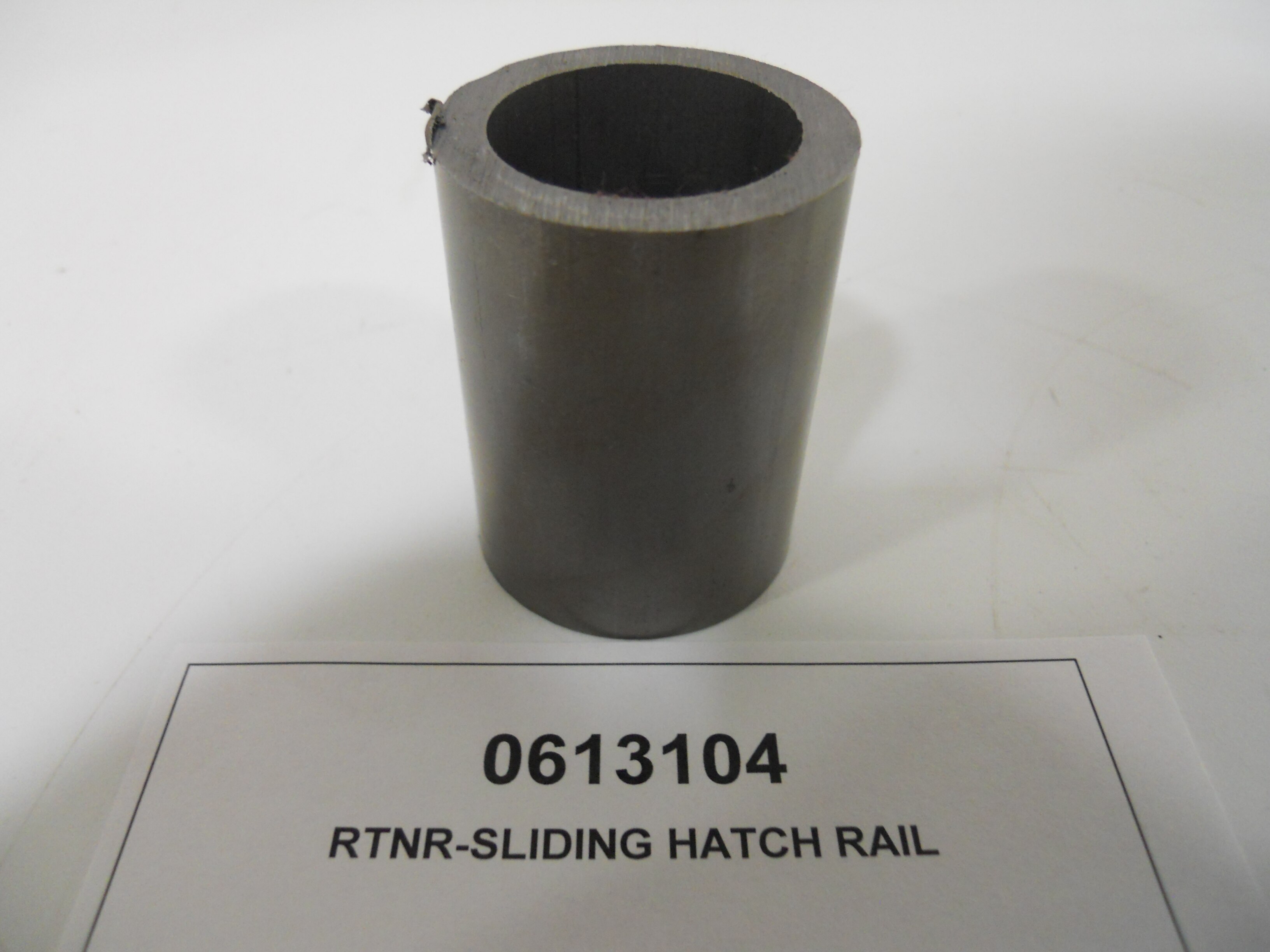 RTNR-SLIDING HATCH RAIL